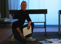 Recomandarea TVmania pentru seara de marți, 13 iunie: „Steve Jobs”, cu Michael Fassbender