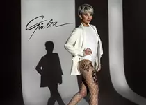 Giulia a lansat un nou videoclip, “Ne vedem noi”