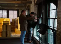 Seria “Dosarele JFK: Pe urmele lui Oswald”, în fiecare marți, la History