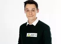 INTERVIUL ALTFEL. Vlad Logigan (Pro TV) e fan „House of Cards”: „Sezonul nou, uimitor de bun”