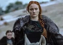 EXCLUSIV: Ne-am întâlnit cu Sophie Turner („Urzeala tronurilor”): „Pentru Sansa, cred că mi-ar plăcea o moarte mișto”