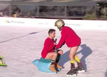 Pariu pierdut la „Neatza...”. Răzvan și Dani au renunțat la pantaloni, în direct, la -3 grade Celsius