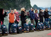 Ce s-a întâmplat în prima ediție „Asia Express”: Vedetele au făcut autostopul și au mâncat pe jos, în casele localnicilor vietnamezi