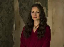 GALERIE FOTO. Netflix anunță o nouă producție, serialul „The Haunting of Hill House”, cu Carla Gugino