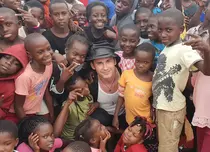 Dan Bălan continuă povestea „Dragostea din tei” în Africa