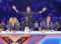 „X Factor” își află câștigătorul în această seară! Ioana Bulgaru, Doinița Ioniță, Cristian Moldovan și Bella Santiago se luptă pentru marele premiu