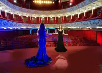 Paula Seling lanseaza „Steaua rasare", un colind - duet cu ea insasi