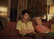 „Sex Education”, o versiune britanică a serialelor americane cu adolescenți, se lansează pe 11 ianuarie