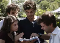 Imagini în exclusivitate, din culisele filmărilor serialului turcesc „Povestea noastră”, difuzat de Kanal D