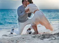 GALERIE FOTO. Jennifer Lopez a avut parte de o logodnă ca-n filme