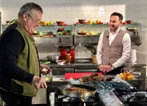 Un politician la cratiță! Primarul Gheorghe Falcă este invitatul lui Mircea Dinescu la „Politică şi delicateţuri”