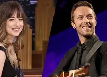 Chris Martin și Dakota Johnson se vor logodi în curând