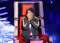 Premieră pe scena Vocea României: două surori vor cânta împreună pentru a întoarce scaunele antrenorilor