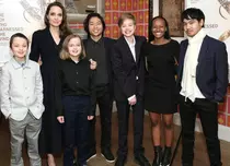 Ce fac cei șase copii ai Angelinei Jolie în timpul carantinei