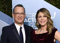 Tom Hanks, prima apariție live la televizor după ce a fost diagnosticat pozitiv cu coronavirus. Mesajul transmis de actor