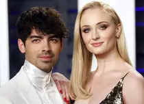 GALERIE FOTO. Primele imagini cu Sophie Turner însărcinată