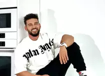 Dorian Popa și-a găsit nașul. Cine este vedeta din România care i-a pus capac celebrului vlogger