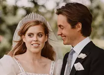 Prințesa Beatrice s-a măritat în secret. Rochia ei de mireasă are o poveste extraordinară