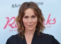 Jennifer Grey, cunoscută din „Dirty Dancing”, divorțează după 19 ani de căsătorie