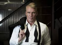 Dolph Lundgren s-a logodit cu o femeie mai tânără cu 38 de ani. Cum arată logodnica lui