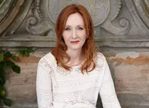 Peste 1 milion de euro pentru orfanii din Ucraina. J.K. Rowling va dona banii prin intermediul fundației sale