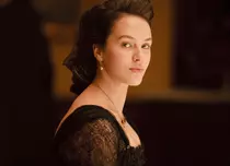 Jessica Brown Findlay, cunoscută din serialul britanic „Downton Abbey”, s-a căsătorit
