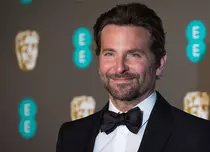 Bradley Cooper, atacat cu un cuţit în metroul din New York. „Uneori oamenii sunt înjunghiaţi, dar sunt atât de şocaţi încât nu îşi dau seama”