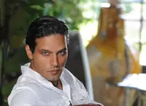 N-a mai putut trăi în minciună: actorul Gabriel Garko a mărturisit că e homosexual