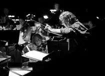 24 de ani de emisie a postului Radio România Muzical: Mozart - Concertul pentru flaut, harpă şi orchestră - LIVE de la Sala Radio (P)