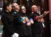 Prima eliminare din sezonul 9 „Chefi la cuțite”. Cine este concurentul care a plecat acasă