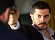 Actorul turc Burak Deniz a facut scandal într-un hotel