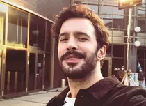 Barış Arduç trece la seriale de epocă! Care va fi următorul rol al actorului turc