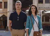 Özcan Deniz și İrem Helvacıoğlu s-au certat! Care e motivul pentru care cei doi actori nu se mai suportă