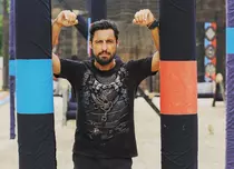 Cum arată mama fiului lui Daniel Pavel. Primele imagini cu ea publicate de prezentatorul Survivor 2022