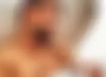 Robert Downey Jr. e din nou „Omul de oţel”