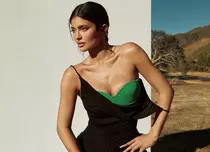 Kylie Jenner a confirmat vestea! E însărcinată și a publicat primele poze cu burtica