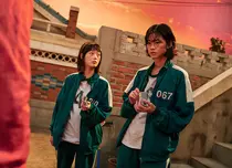 O soră geamănă?! Regizorul Hwang Dong Hyuk lucrează la sezonul al doilea din „Squid Game”