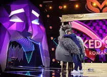 Cine s-a ascuns în spatele Bufniței de la Masked Singer. S-a demascat singur, „sufocat” în costum: "M-au durut toate! Spondiloza!”