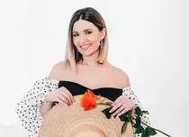 EXCLUSIV. Ela Crăciun recunoaște că este o mare pasionată de dulciuri. Care este trucul prin care scapă rapid de câteva kilograme