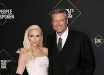 Gwen Stefani și Blake Shelton, mai fericiți ca niciodată. Ce mesaj a transmis artistul când soția lui a împlinit 52 de ani