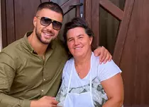 Culiță Sterp a moștenit talentul de la mama Geta. Cum arăta ea în tinerețe, pe scenă și cu microfonul în mână