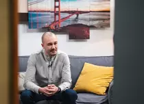 „Căsătoriți pe nevăzute”, 2 noiembrie. „Mă faci să mă simt ca un prieten... mă îndepărtezi!”