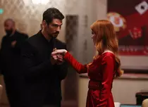 Ce se întâmplă în episodul de azi, 8 noiembrie, din serialul „Vlad”, sezonul 4. „E un bilet de intrare în casa dușmanului”