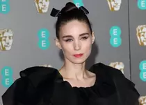 Apple are în proiect un film biografic despre Audrey Hepburn, cu Rooney Mara în rolul legendarei actrițe