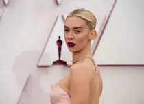 Vanessa Kirby o va înlocui pe Jodie Comer în rolul împărătesei Joséphine din filmul lui Ridley Scott, „Kitbag”