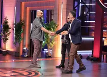 Apariție surpriză la MasterChef 2022. Chef Radu Dumitrescu s-a emoționat când a văzut cine e