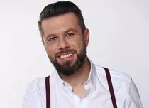 Daniel Osmanovici, despre dependențe matinale: „Cămășa este ca o a două piele, de luni până vineri”