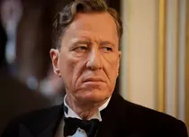 Geoffrey Rush va juca rolul lui Groucho Marx în filmul biografic „Raised Eyebrows”