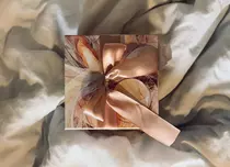 Top 4 idei de cadouri. Femeile dragi din viața ta le vor iubi