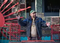 Ce se întâmplă în episodul din 10 martie „Las Fierbinți” 2022. Celentano își prezintă noul partener de afaceri